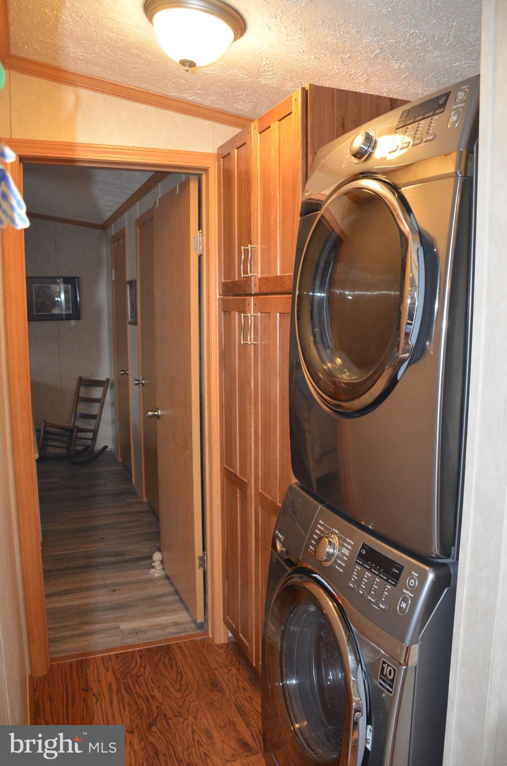 COLONIAL EAST MHP - Residential