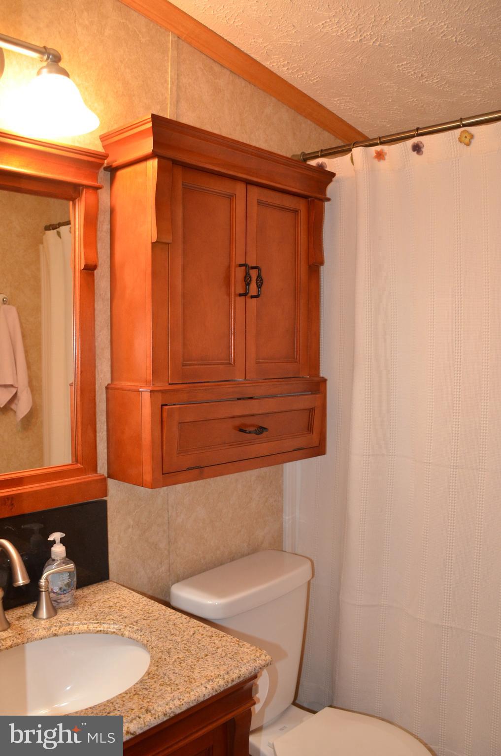 COLONIAL EAST MHP - Residential