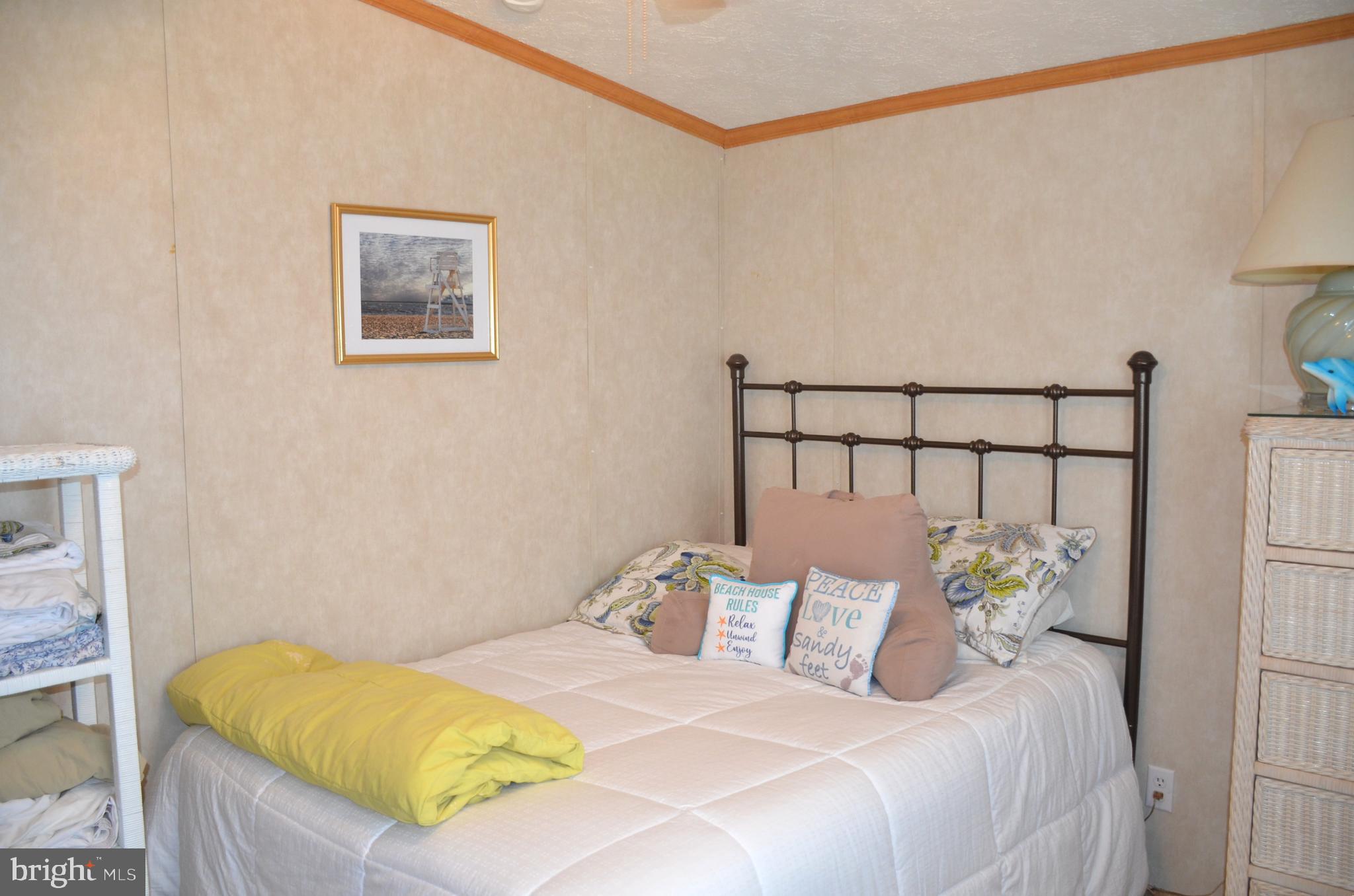 COLONIAL EAST MHP - Residential