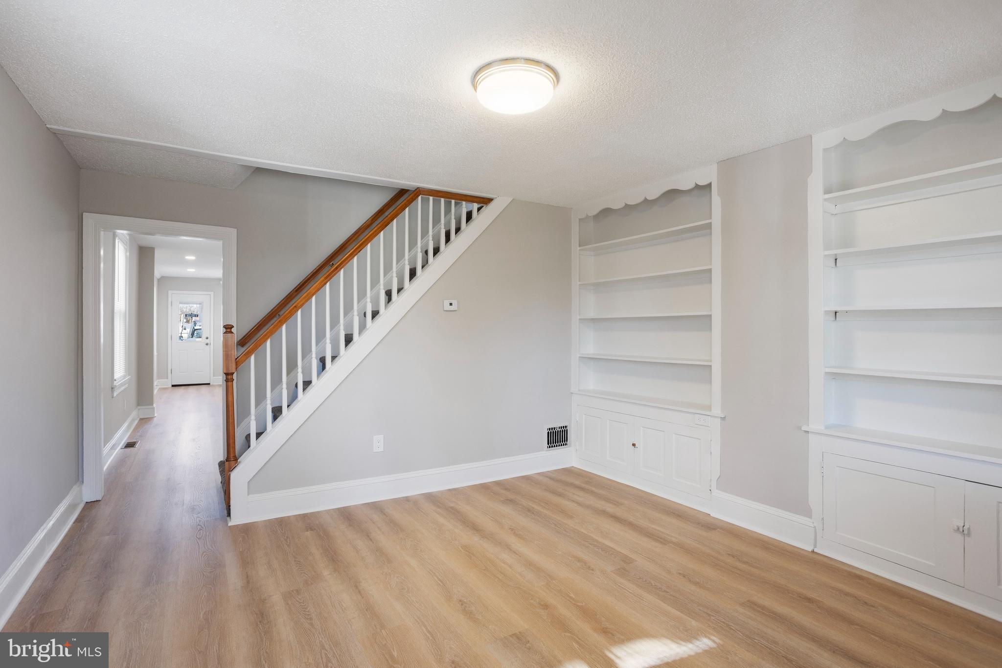 809 N PROVIDENCE ROAD