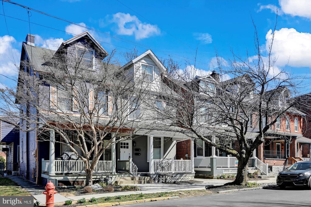 Photo of 811 N SHIPPEN ST, LANCASTER, PA 17602 (MLS # PALA2032440)