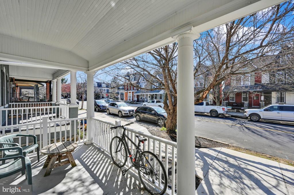 Photo of 811 N SHIPPEN ST, LANCASTER, PA 17602 (MLS # PALA2032440)