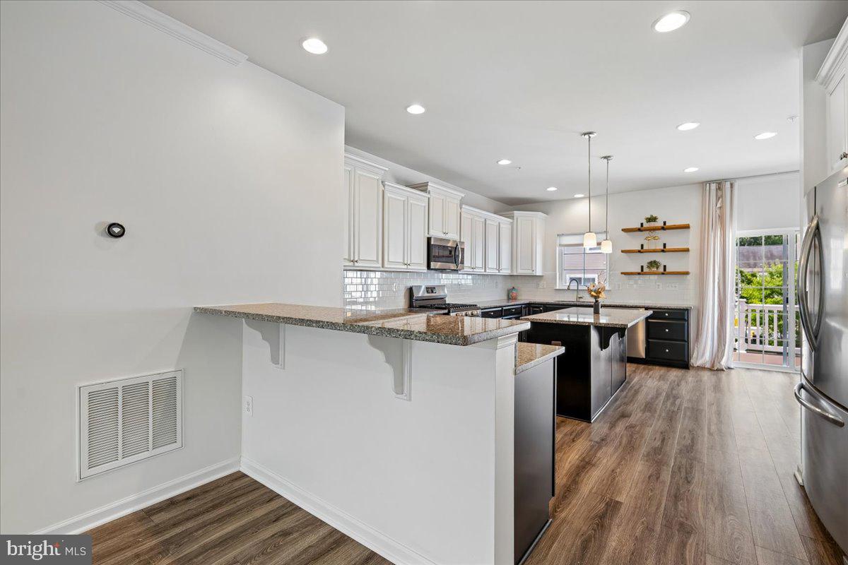 1210 SASSAFRAS COURT