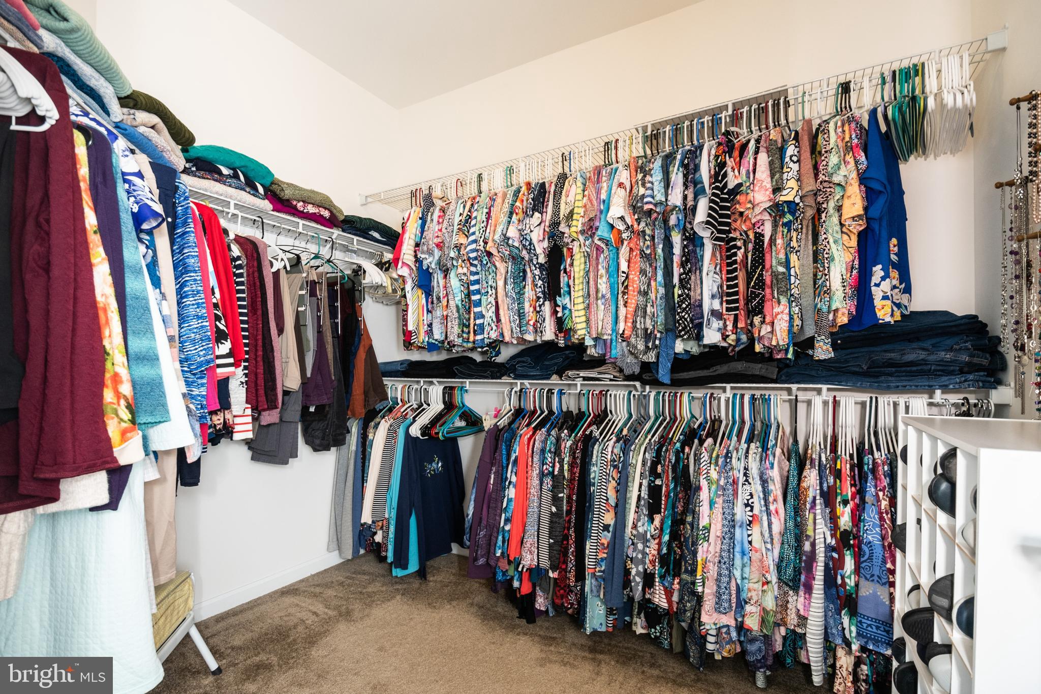 SNOWDEN BRIDGE - Residential