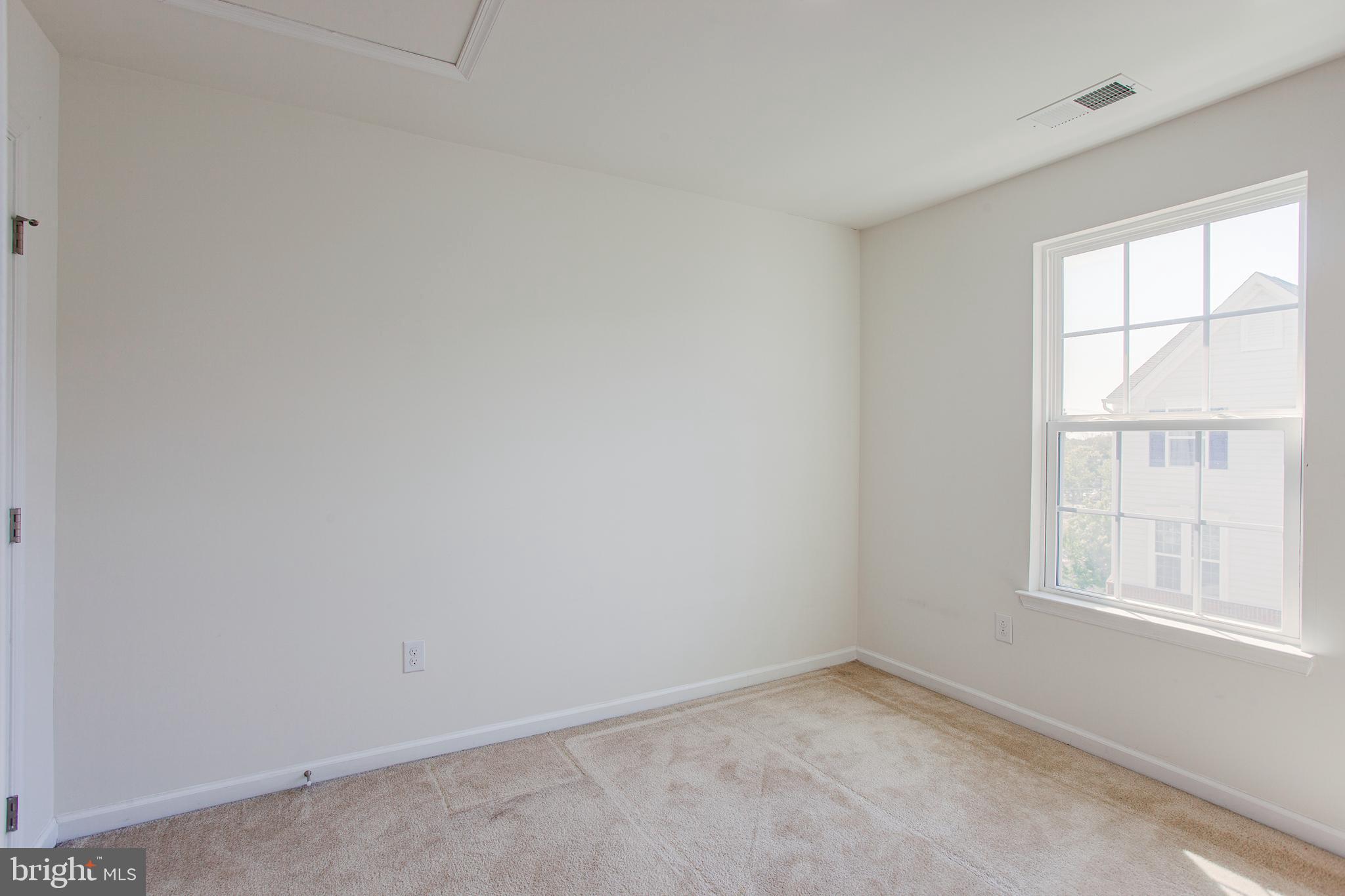 ANDALE GREEN - Residential Lease