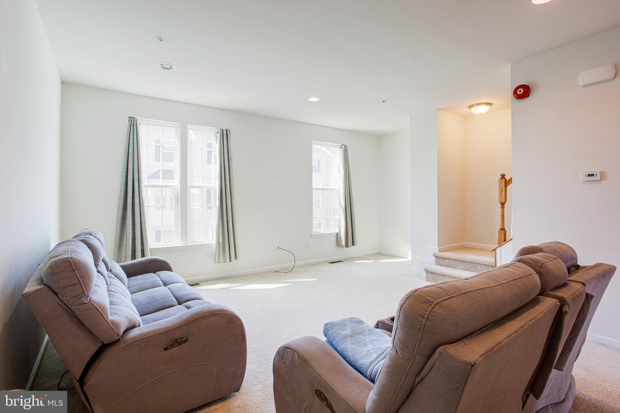 ANDALE GREEN - Residential Lease