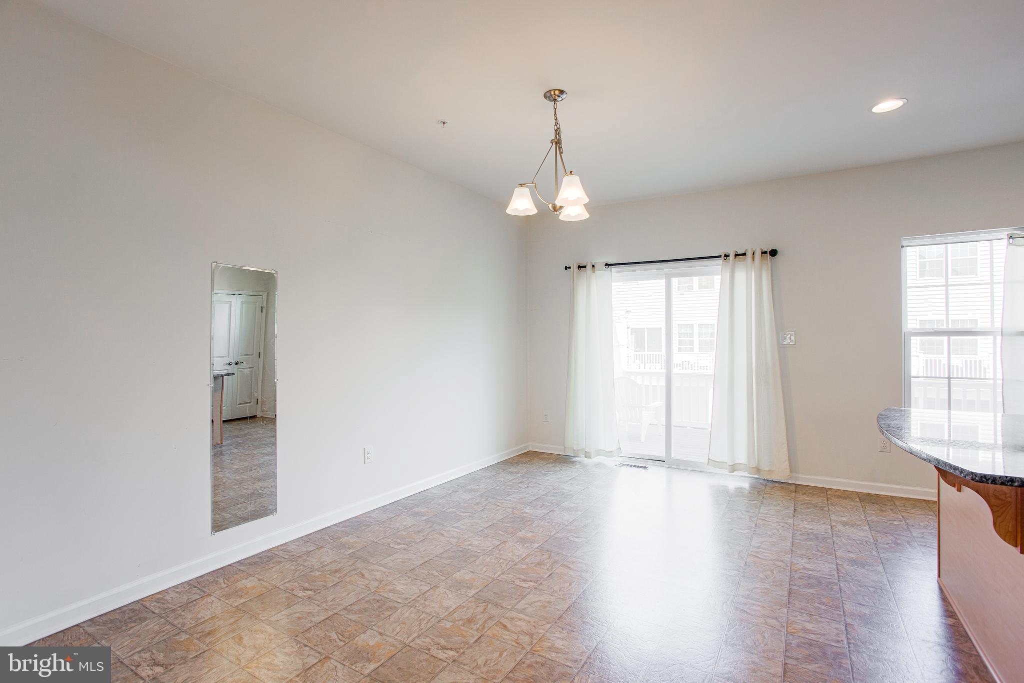 ANDALE GREEN - Residential Lease