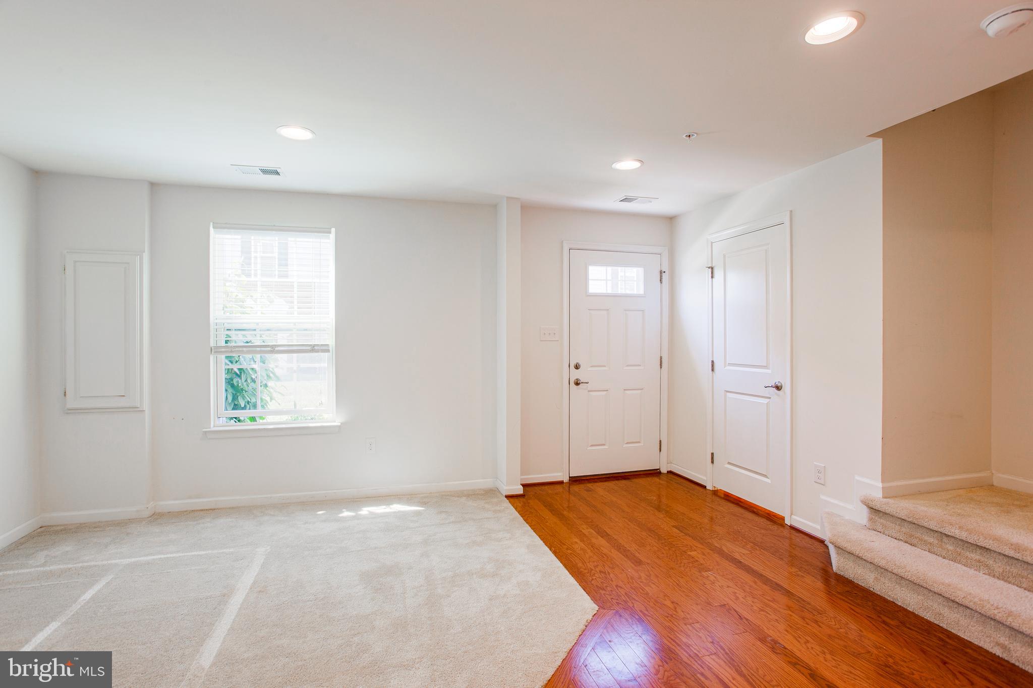 ANDALE GREEN - Residential Lease