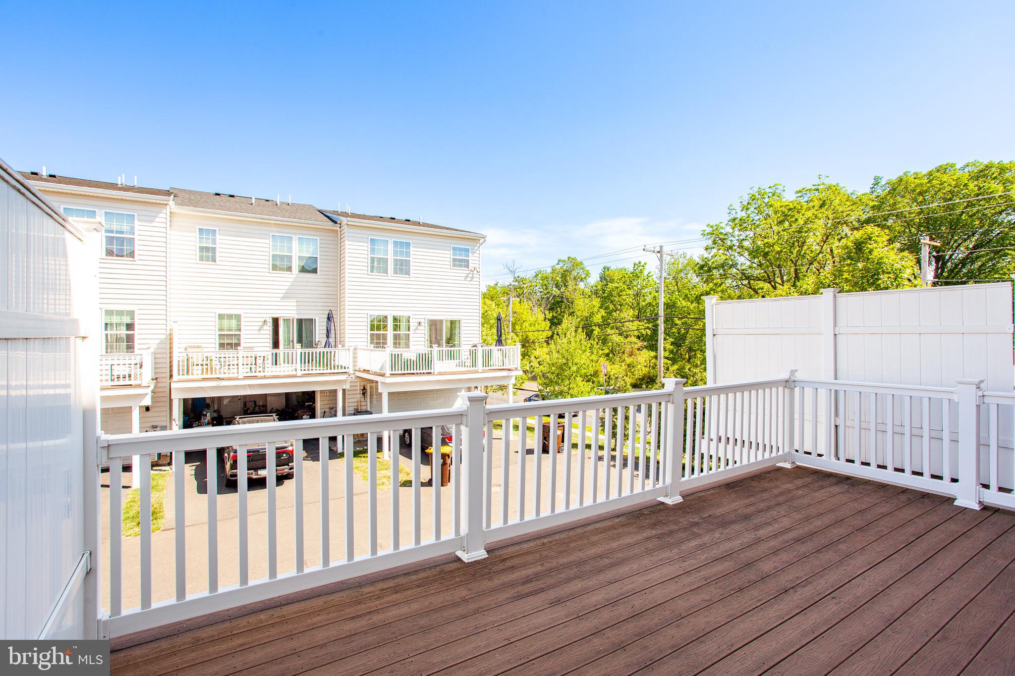 ANDALE GREEN - Residential Lease