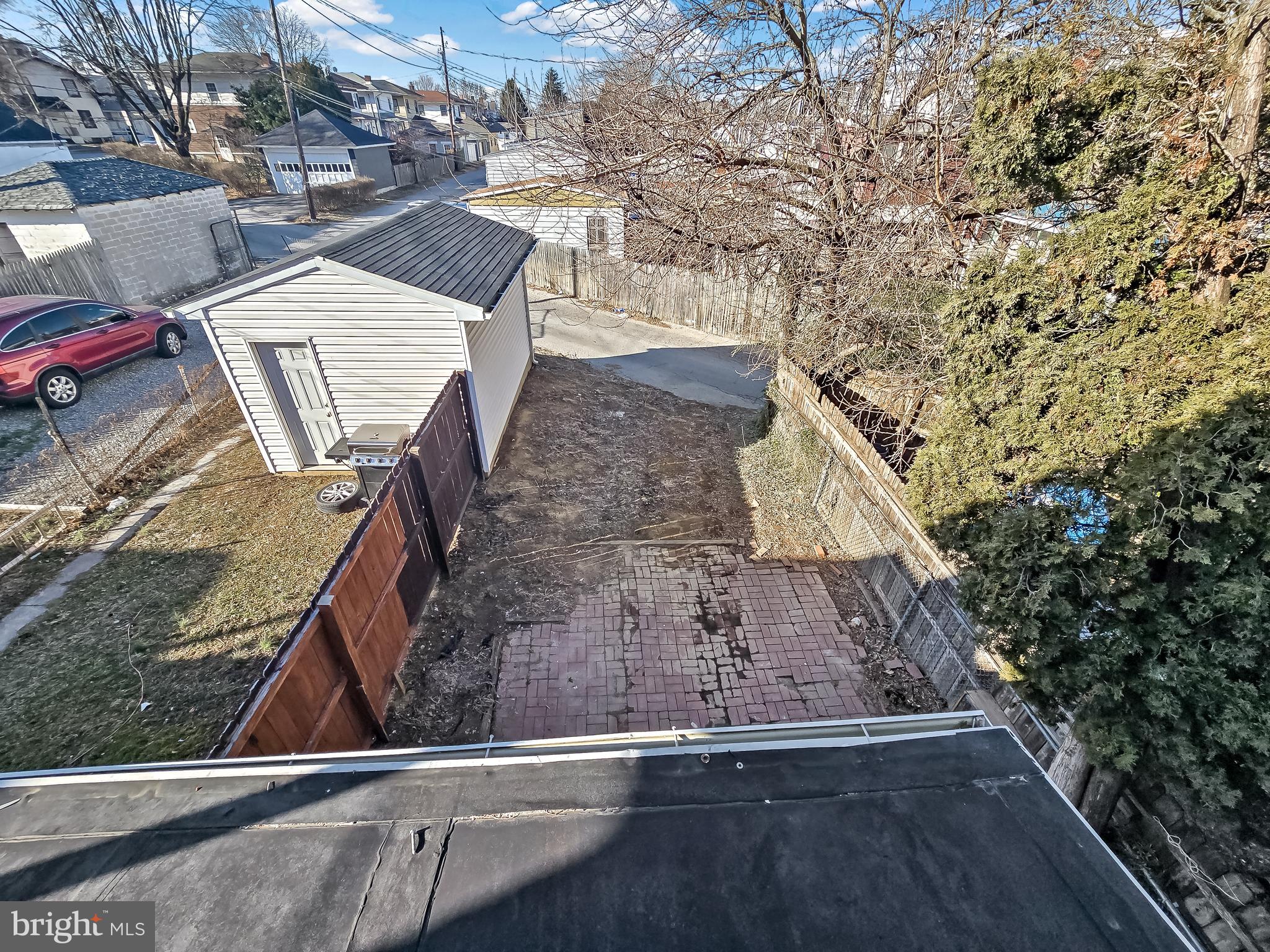 EAST YORK - Residential