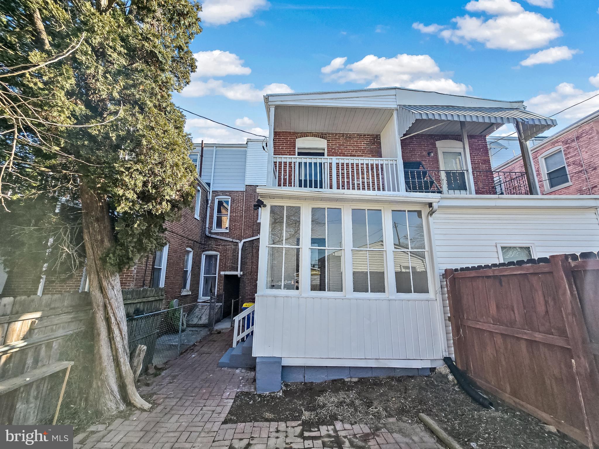 EAST YORK - Residential