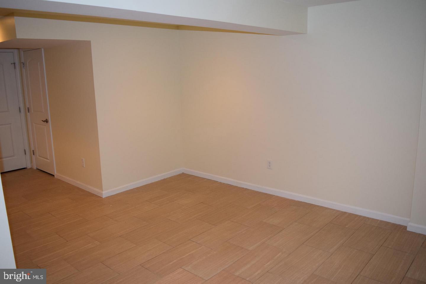 STILLWOOD - Residential Lease