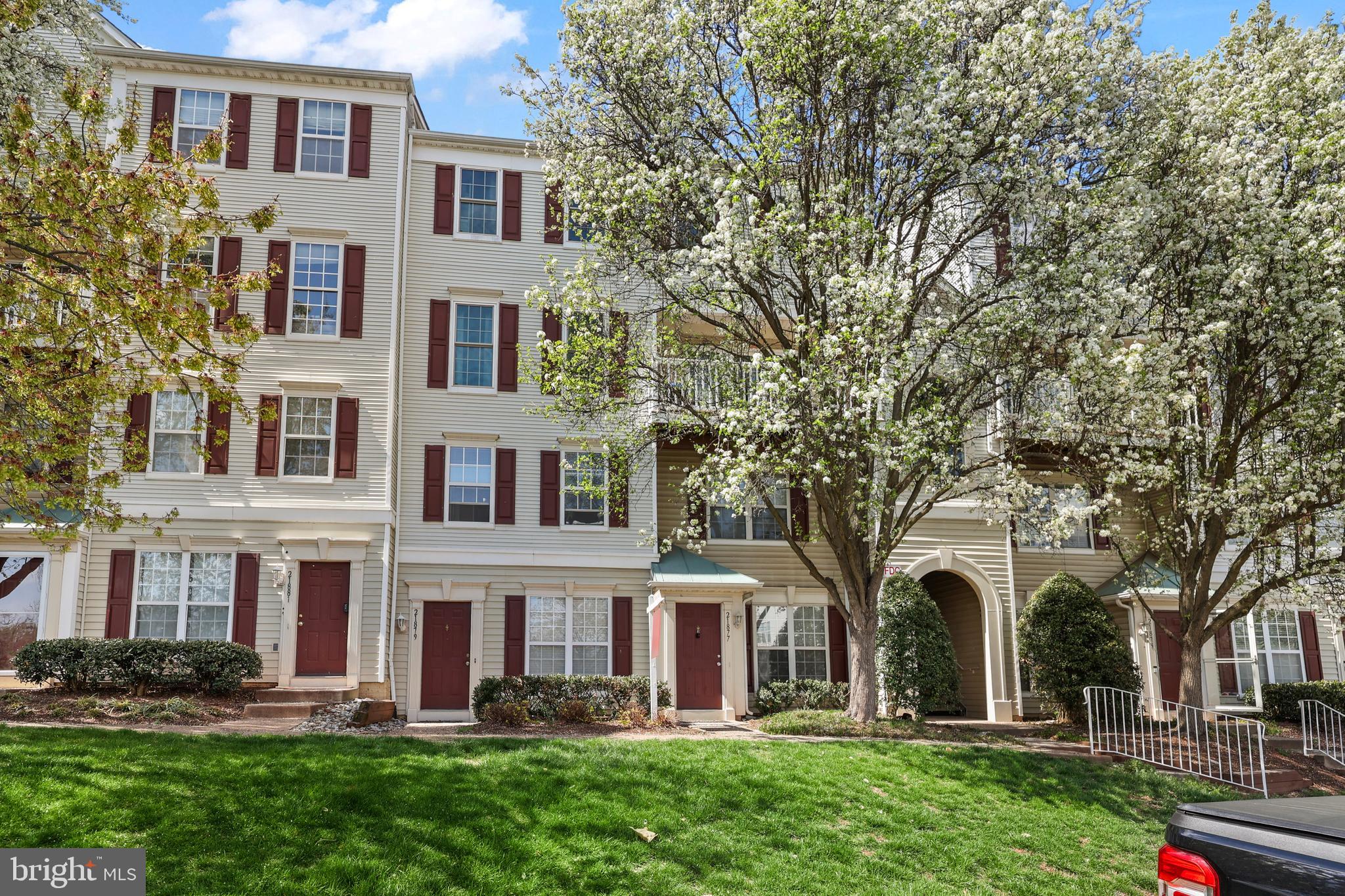 DOMINION STATION CONDOMINIUM - Residential