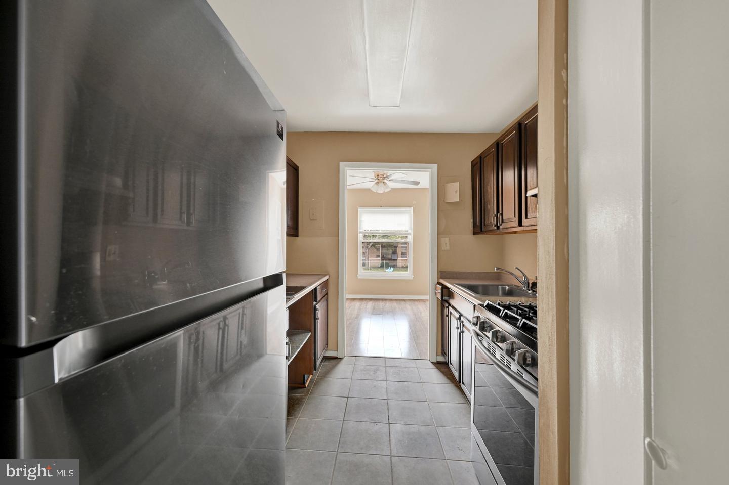 3841 SAINT BARNABAS 201 - Photo 4
