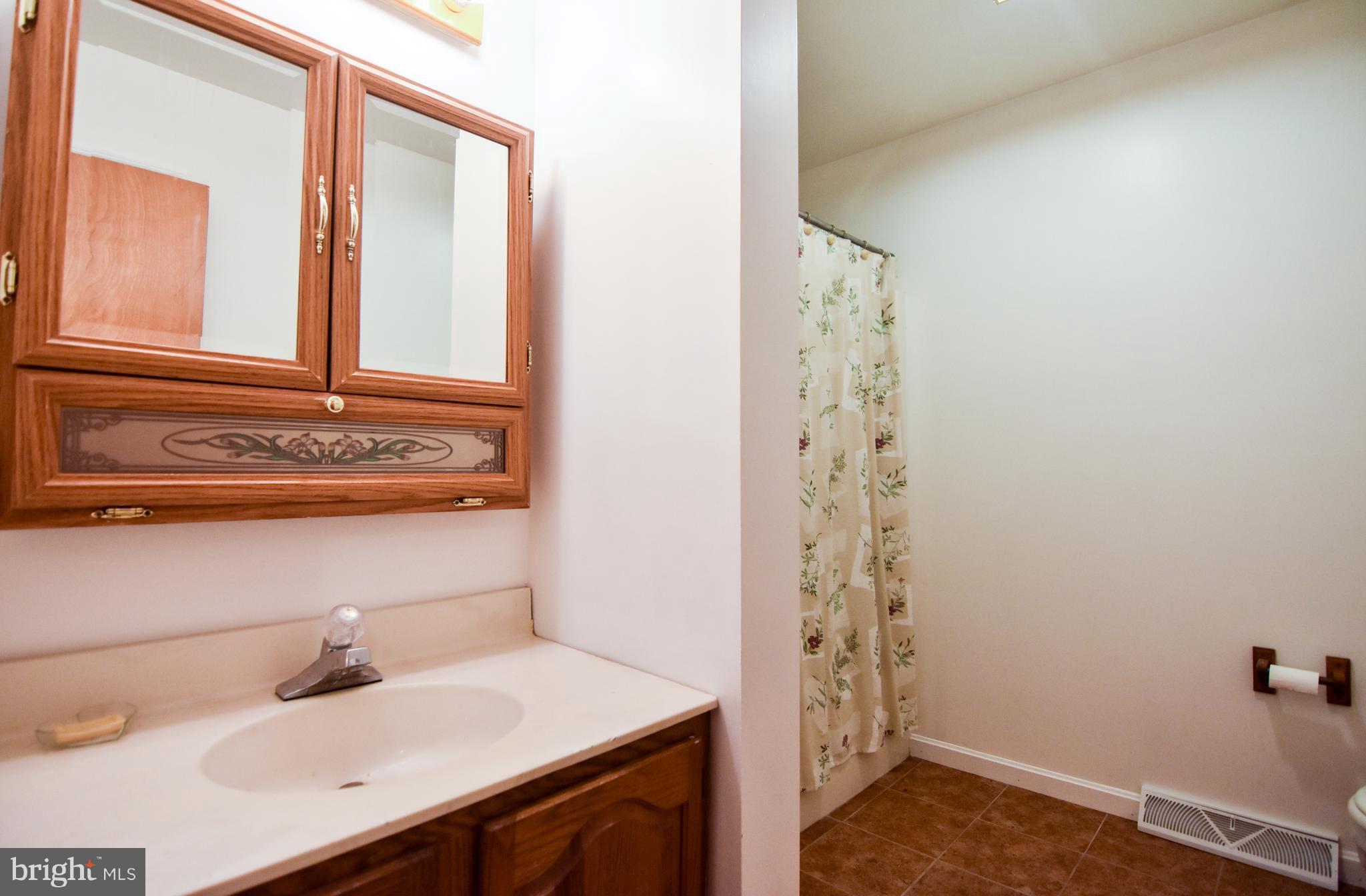 JARRETTSVILLE - Residential