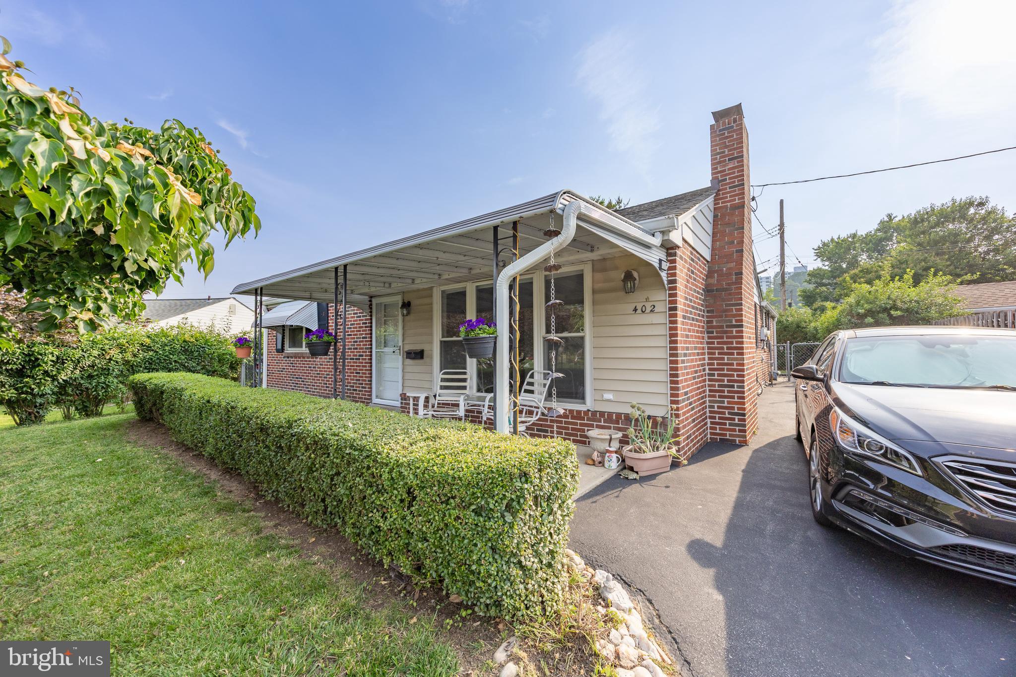 402 BLUEBUFF ROAD