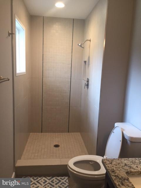 DUNN LORING WOODS - Residential