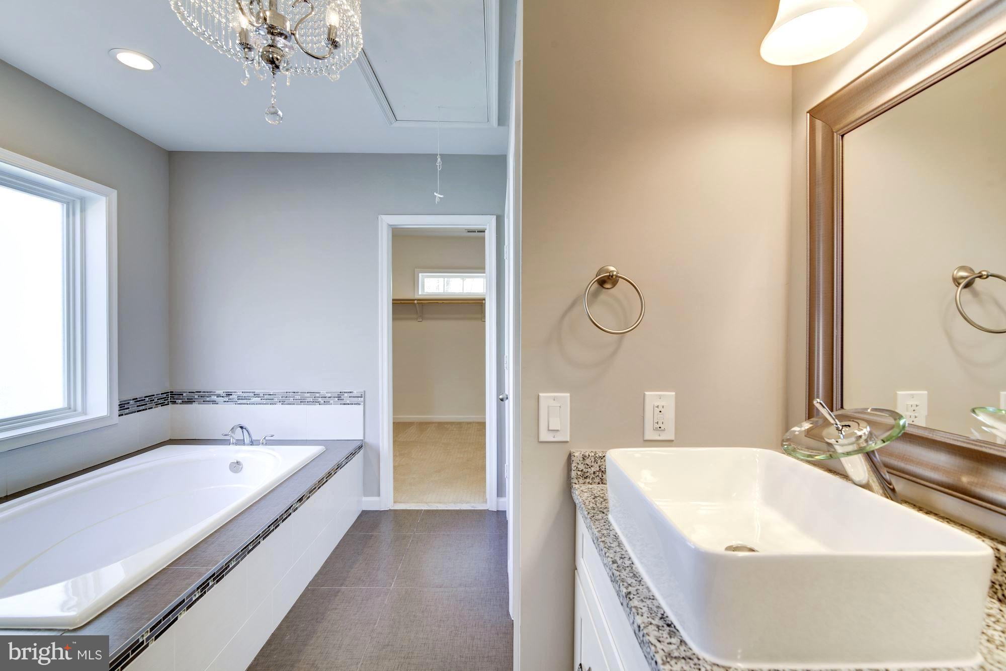 DUNN LORING WOODS - Residential