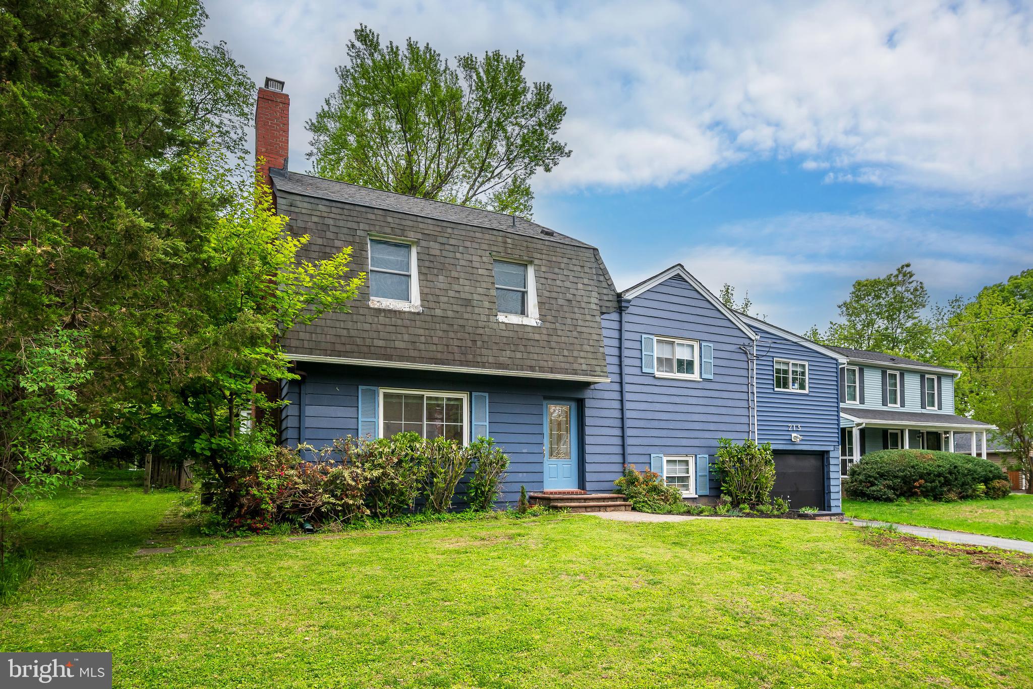 OLD SALEM VILLAGE - Residential