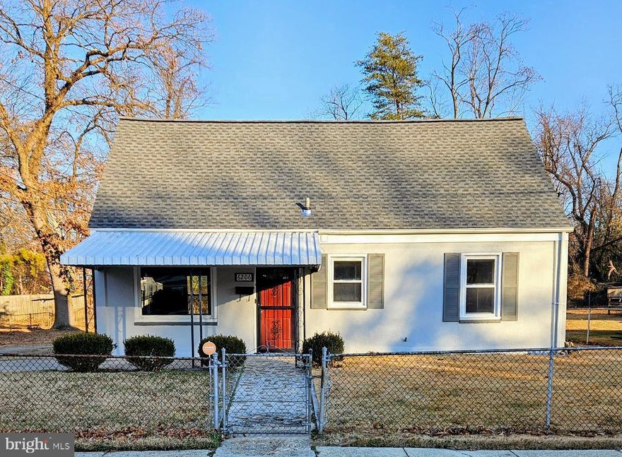 WONDERFUL OPPORTUNITY*HOME HAS BEEN REFIS SUPER CLEAN AND FITTED WITH NUMEROUS NEW  APPOINTMENT*HOME IS SUPER CLEAN AND READY FOR YOU TO MOVE IN*THIS HOME HAS NEW ROOF*STOVE*REFRIGERATOR*DISHWASHER*MICROWAVE*WASHER*DRYER* FAUCETS* *CEILING FANS*LIGHT FIXTURES*CARPET*LVT FLOORING*FRESH PAINT INTERIOR AND EXTERIOR* RECENT FURNACE*KITCHEN HAS GRANITE COUNTERS*CERAMIC FLOORING*NEW STAINLESS STEEL APPLIANCES*BATH HAS CERAMIC FLOORS*NEW FAUCETS*GRANITE VANITY TOP*LARGE LIVINGROOM DINING ROOM COMBINATION AREA*EXTRA LARGE OWNER'S SUITE*2 ADDITIONAL WELL SIZED UPPER LEVEL BEDROOMS*ALL SITUATED ON A HUGE  LEVEL LOT WITH CONCRETE DRIVEWAY WITH AMPLE PARKING FOR 4 TO SIX CARS.