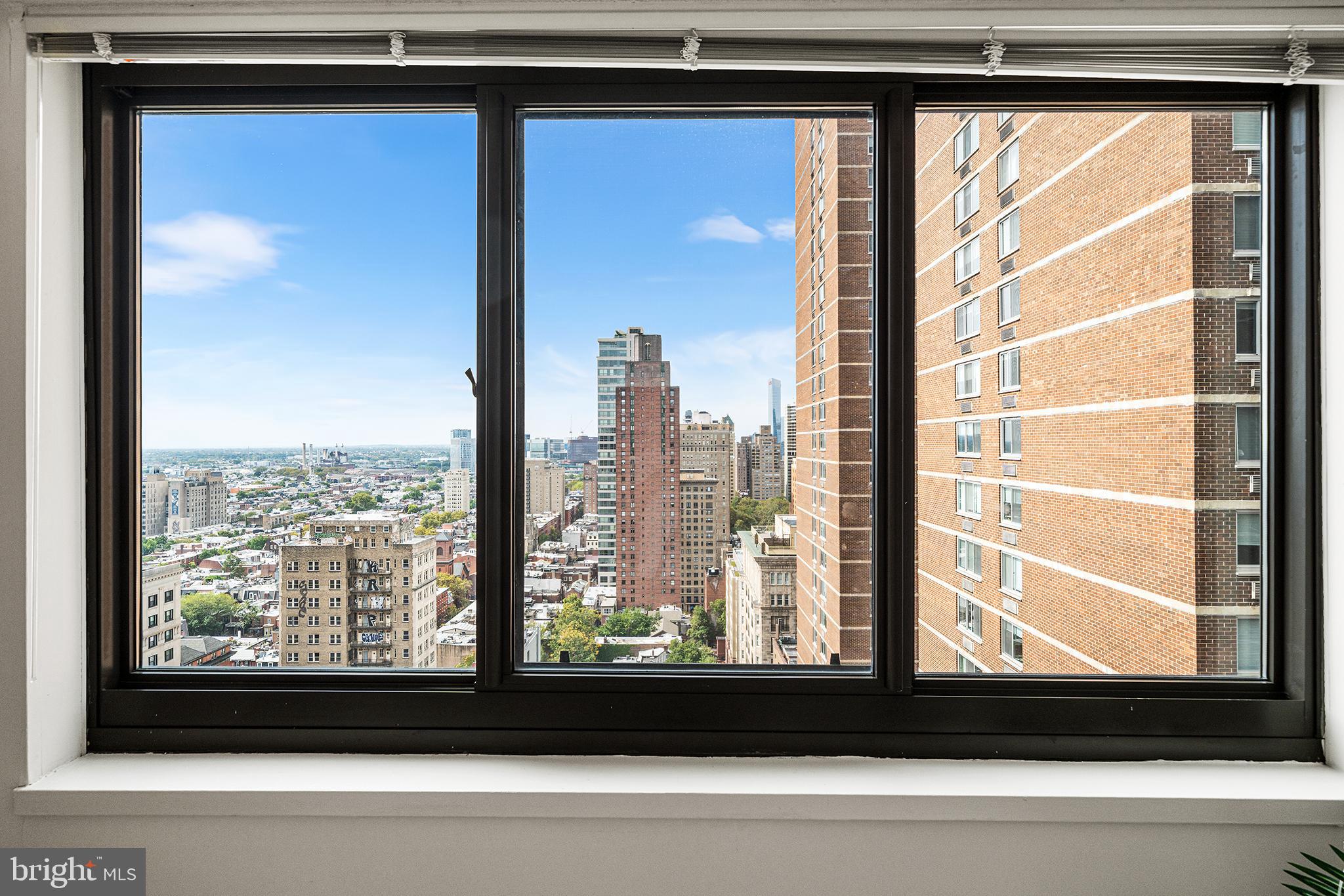 ACADEMY HOUSE - Residential