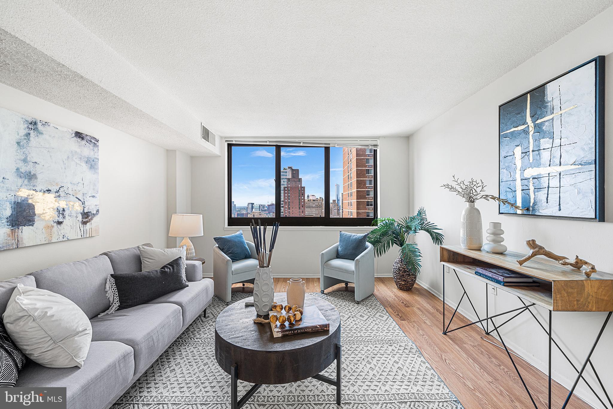 ACADEMY HOUSE - Residential