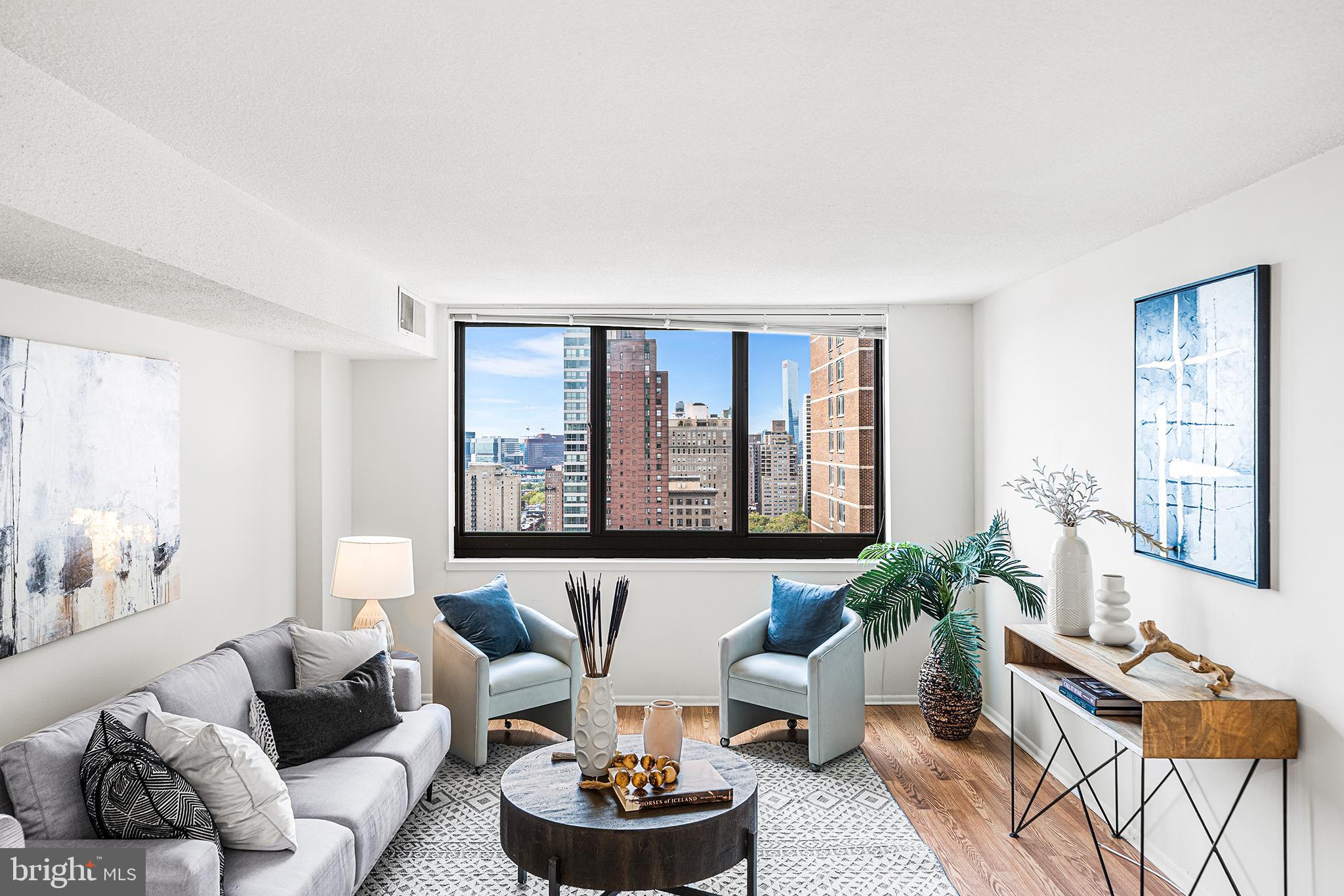 ACADEMY HOUSE - Residential