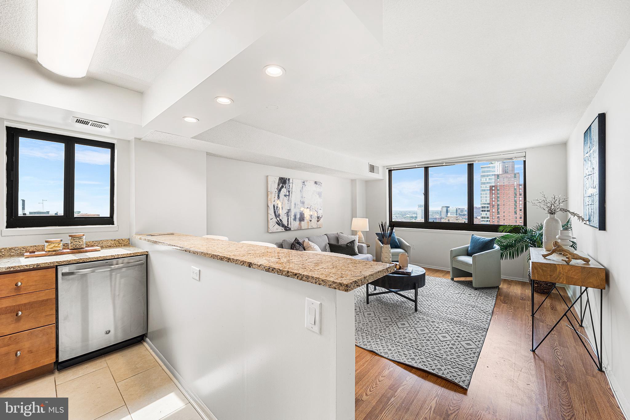 ACADEMY HOUSE - Residential