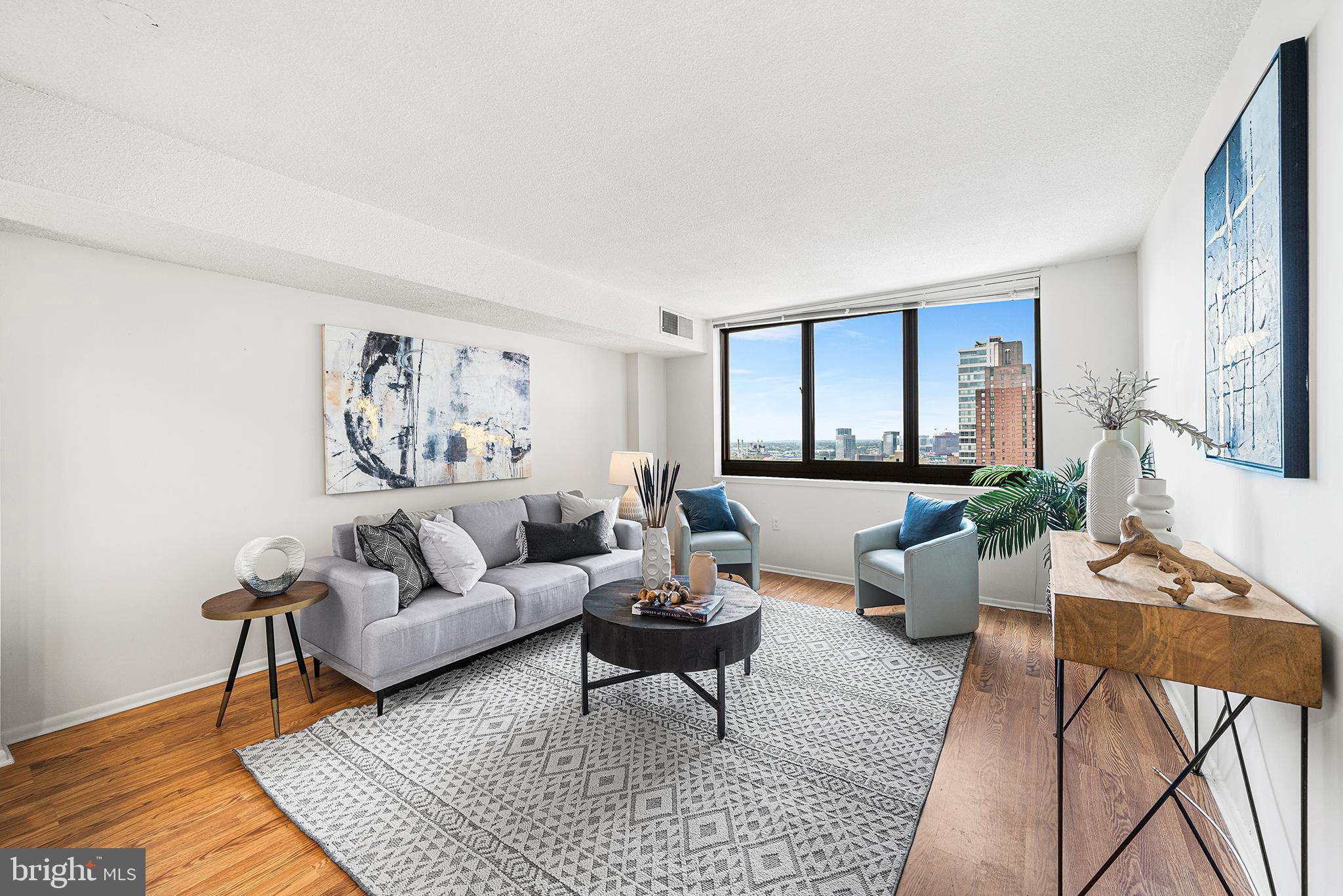 ACADEMY HOUSE - Residential