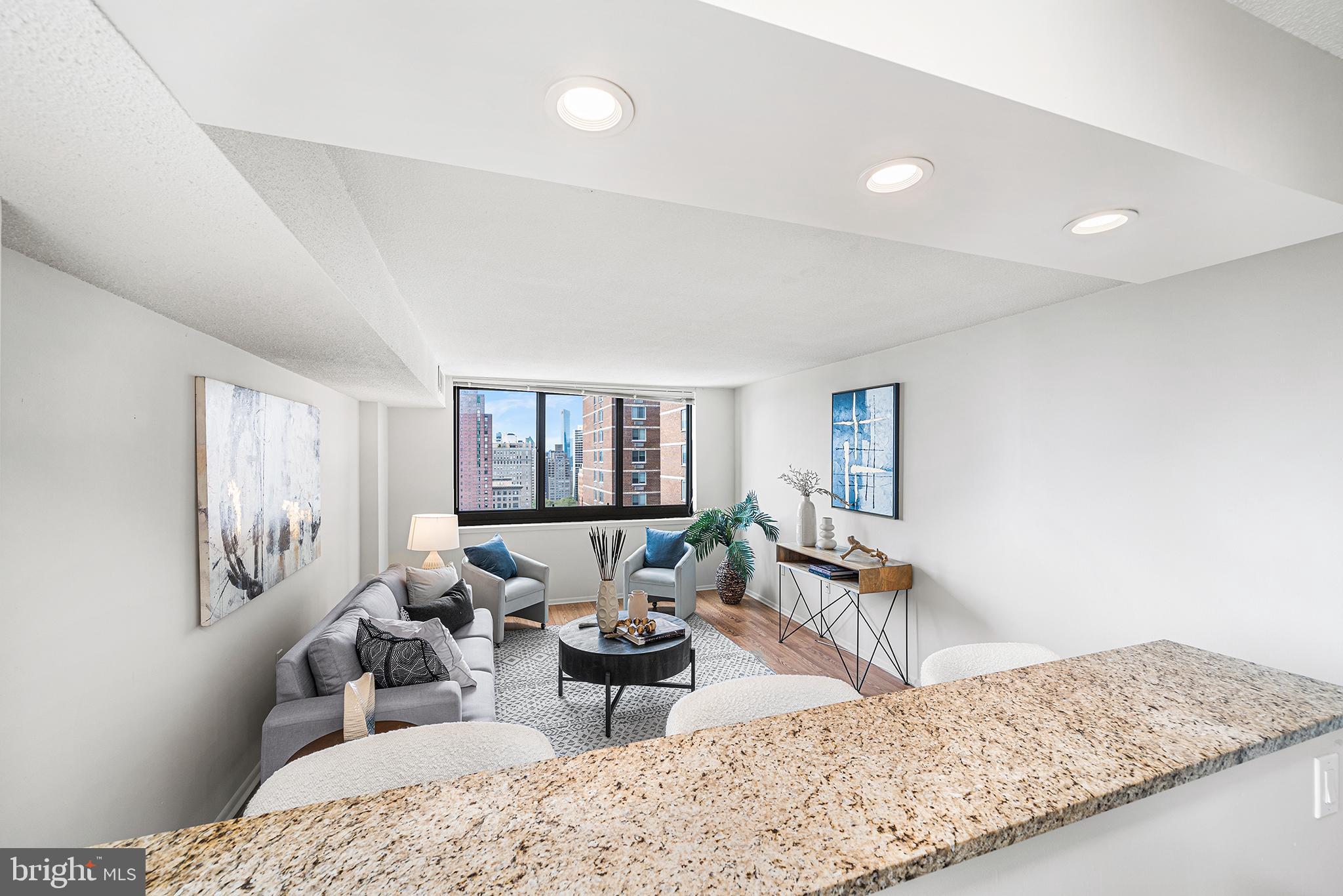 ACADEMY HOUSE - Residential