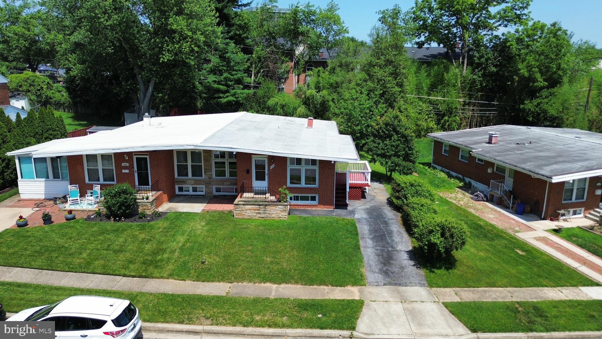 GLENMONT - Residential