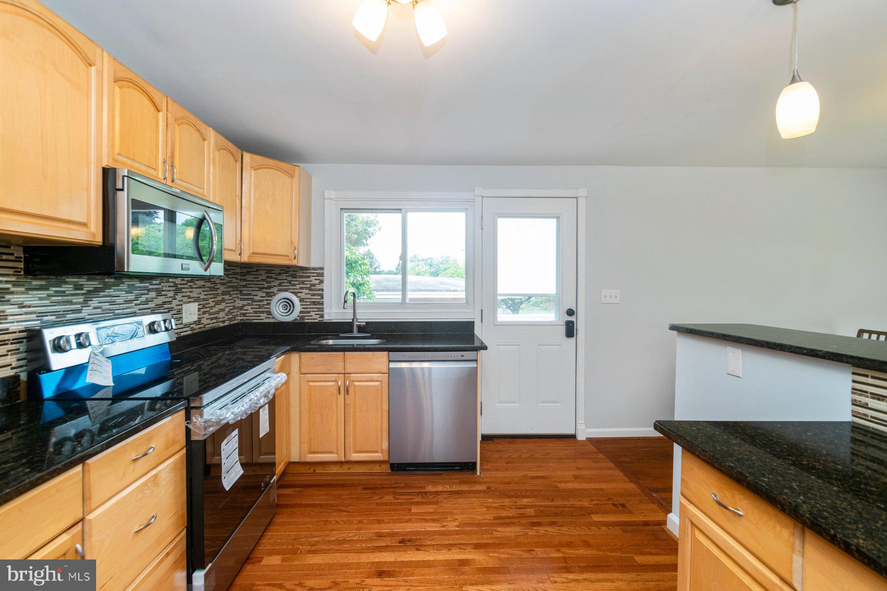 GLENMONT - Residential