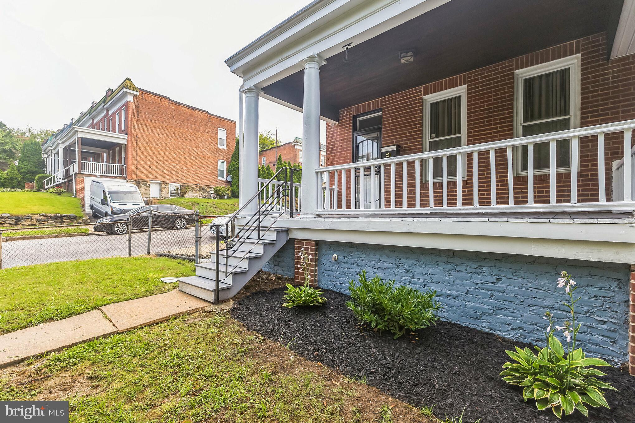 UPLANDS - Residential