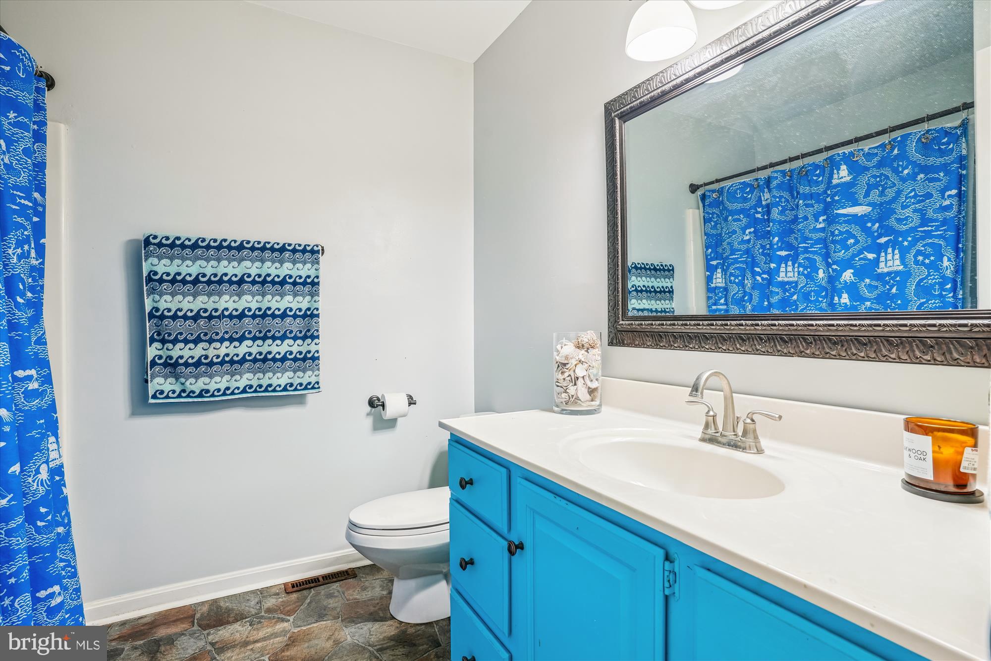 PRESIDENTIAL LAKES - Residential