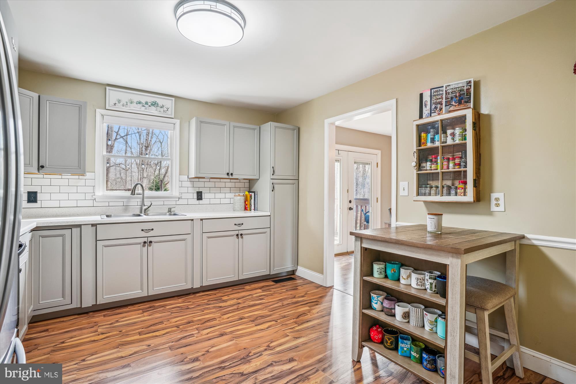 PRESIDENTIAL LAKES - Residential