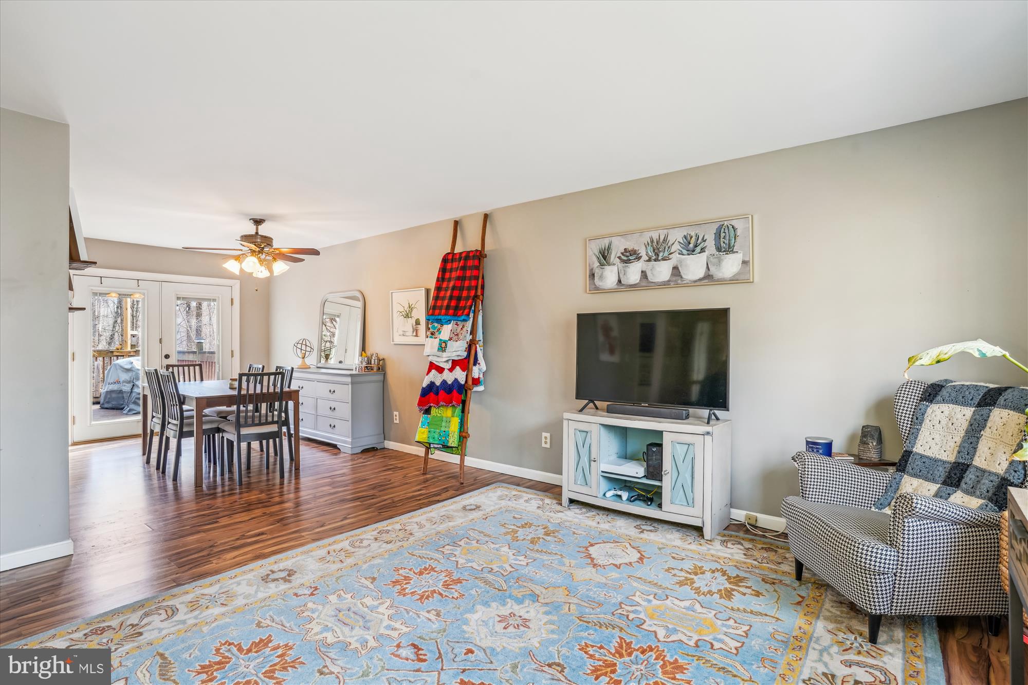 PRESIDENTIAL LAKES - Residential