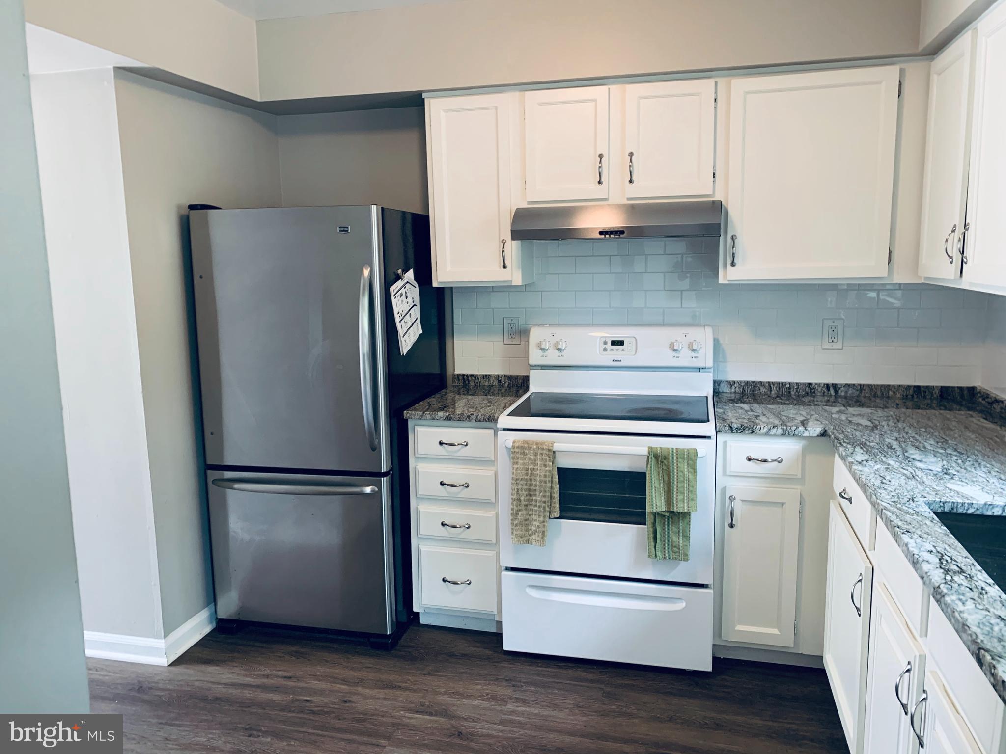 LONDON TOWN WEST - Residential Lease