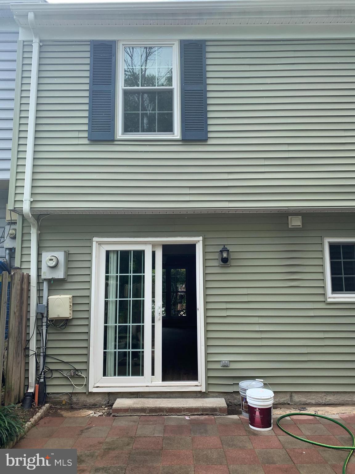 LONDON TOWN WEST - Residential Lease