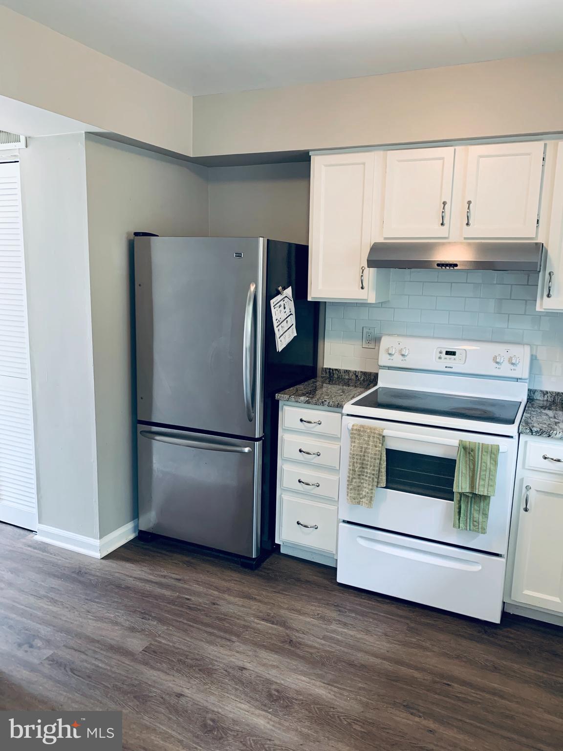 LONDON TOWN WEST - Residential Lease