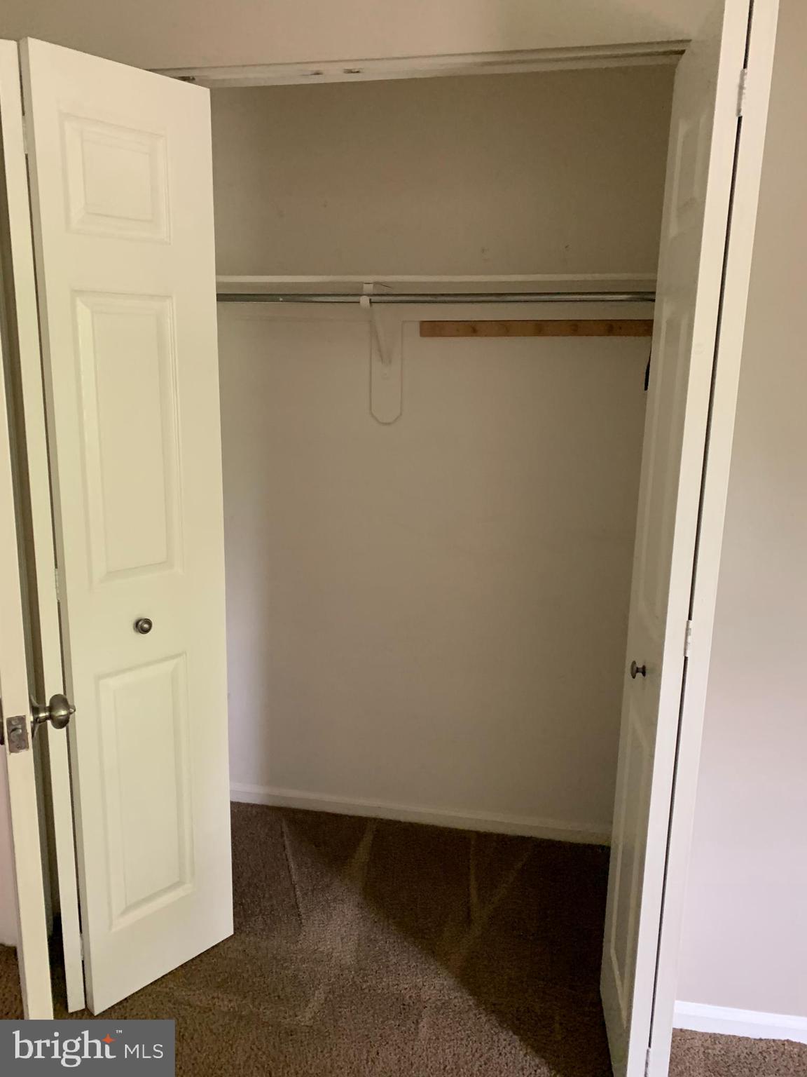 LONDON TOWN WEST - Residential Lease