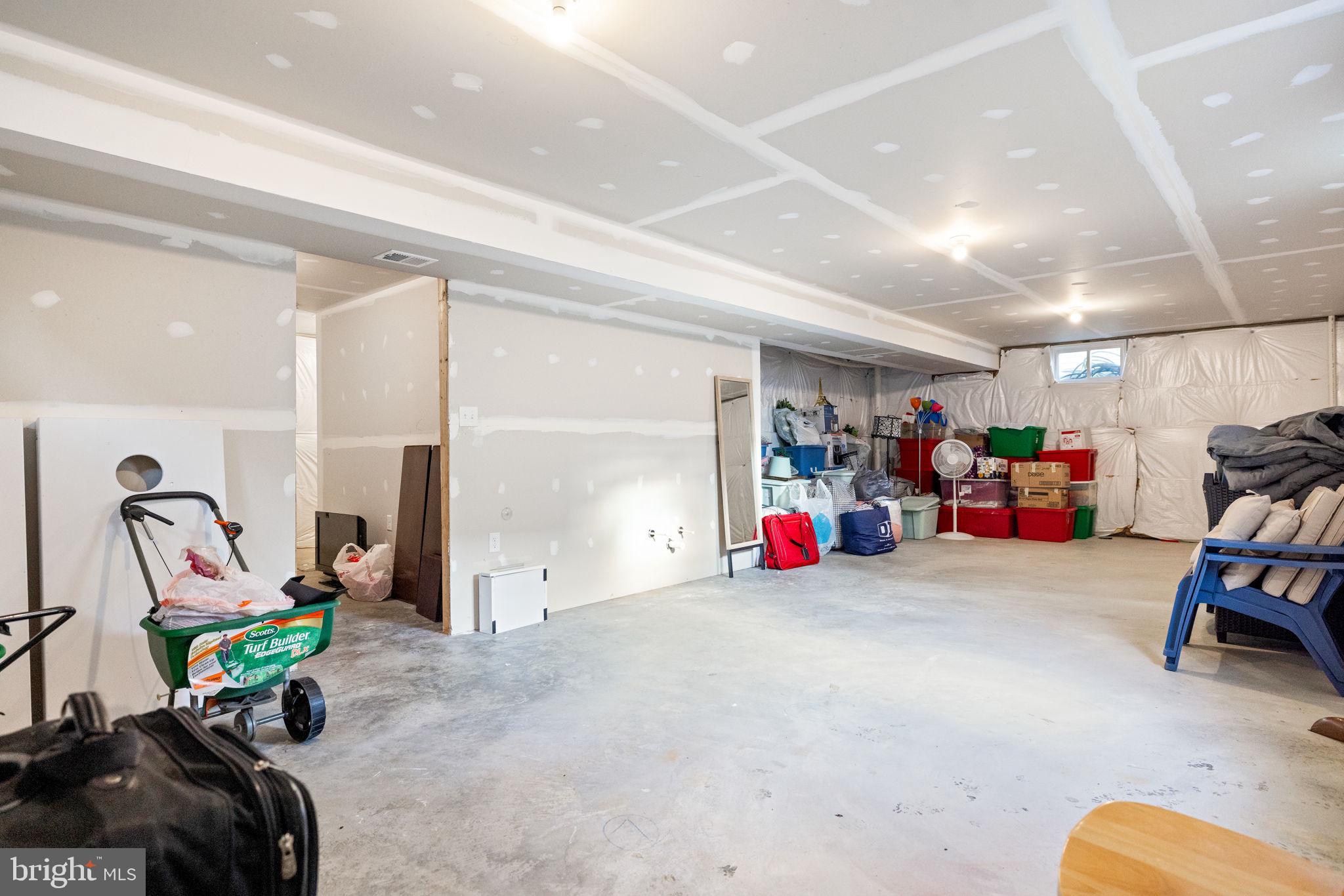 MARTINSBURG STATION GLEN - Residential