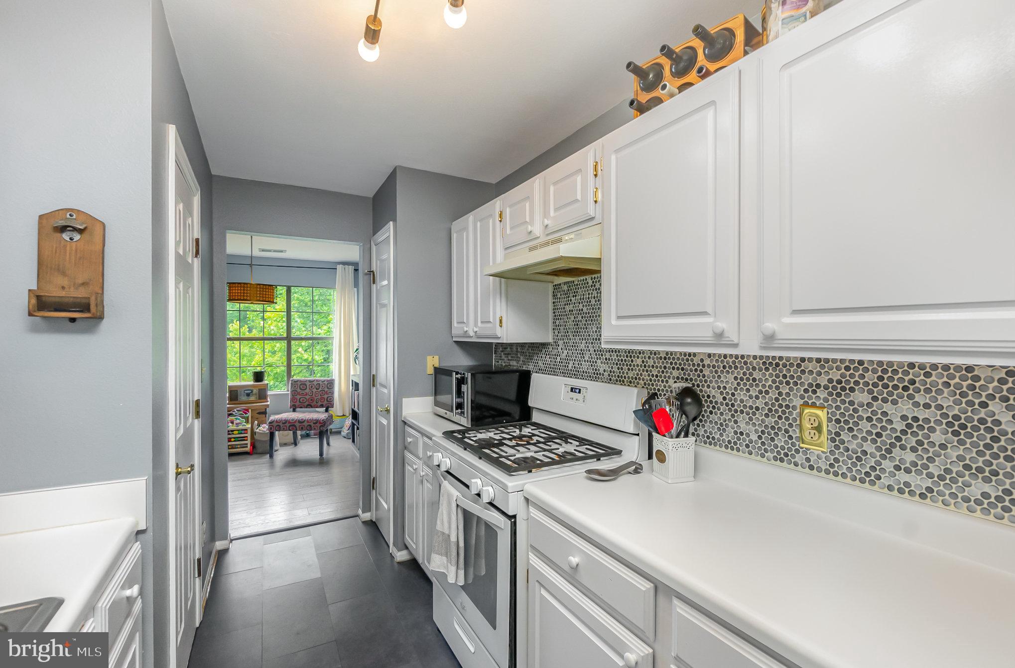 ENGLISH COUNTRY MANOR - Residential