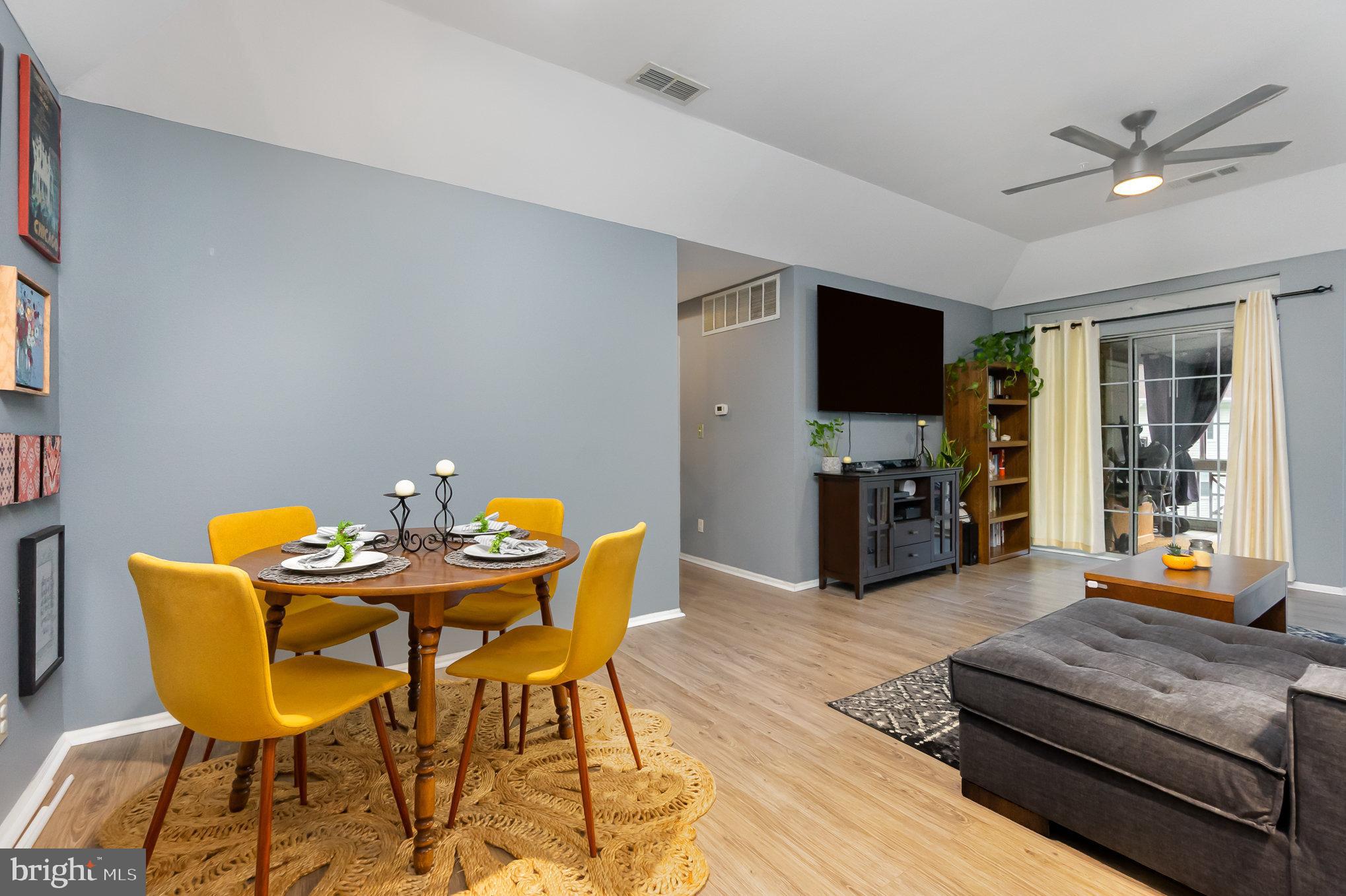 ENGLISH COUNTRY MANOR - Residential