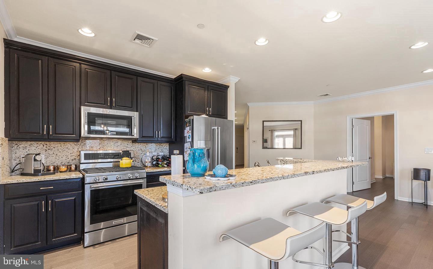 401 CARSON T TERRACE