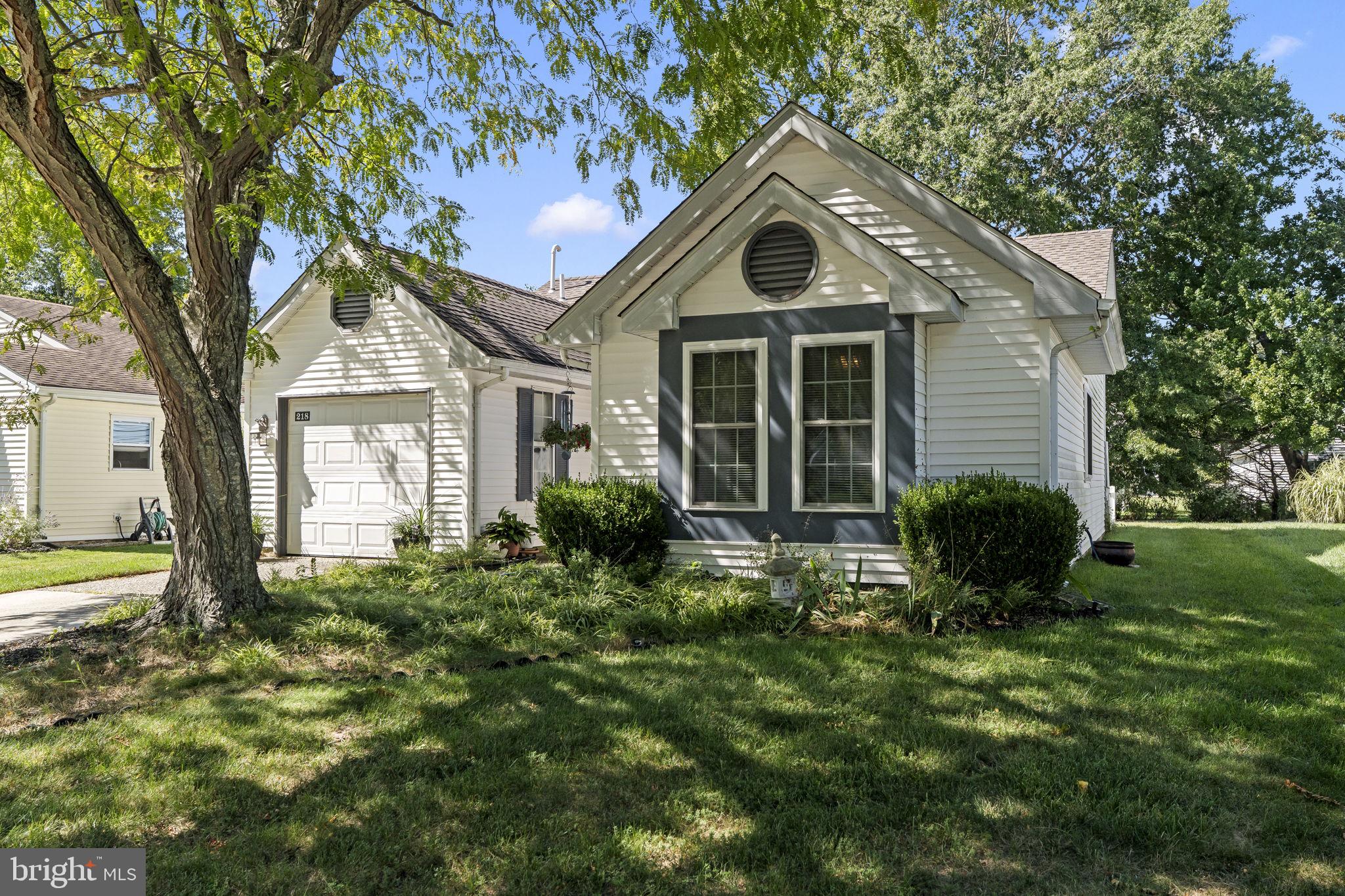 218 LANTERN PLACE