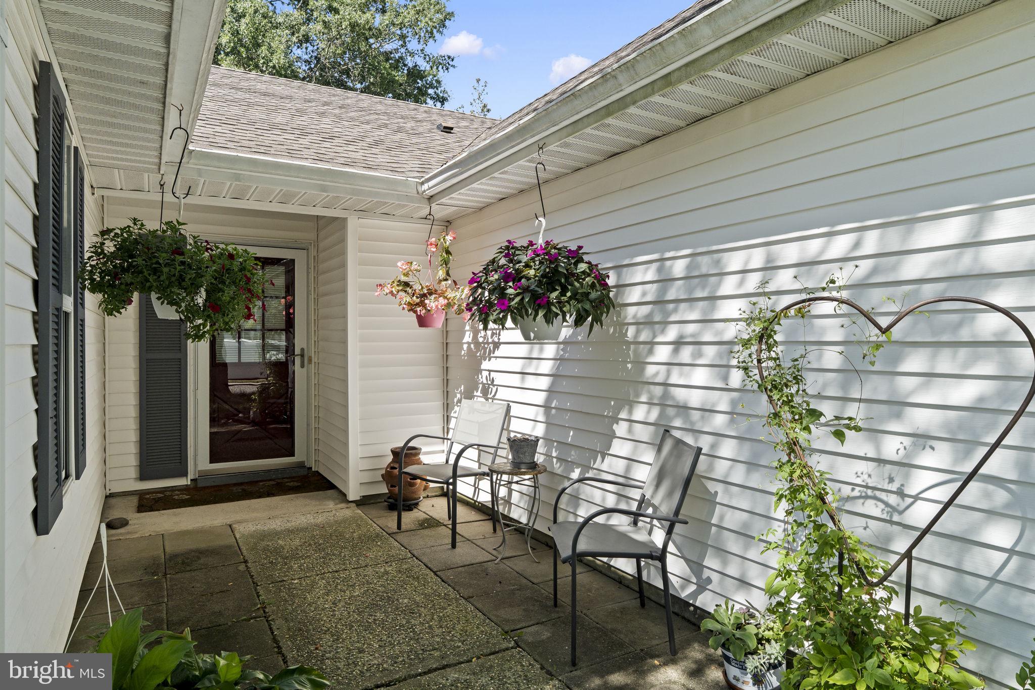 218 LANTERN PLACE