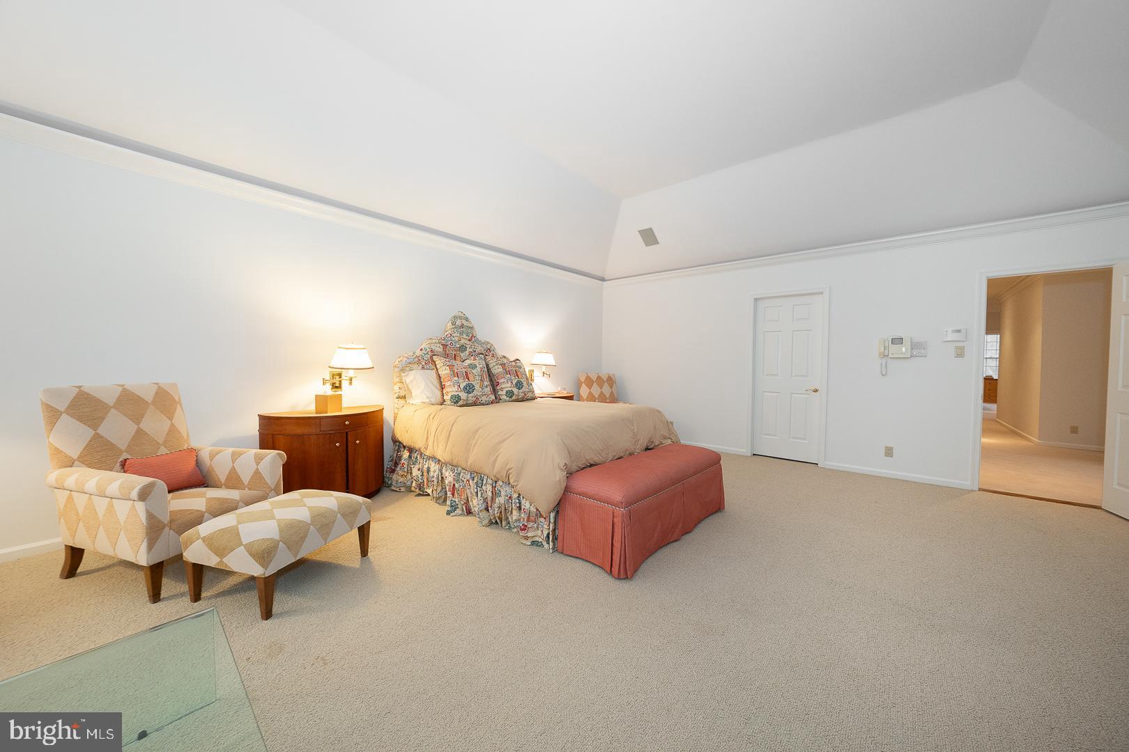 STURBRIDGE - Residential