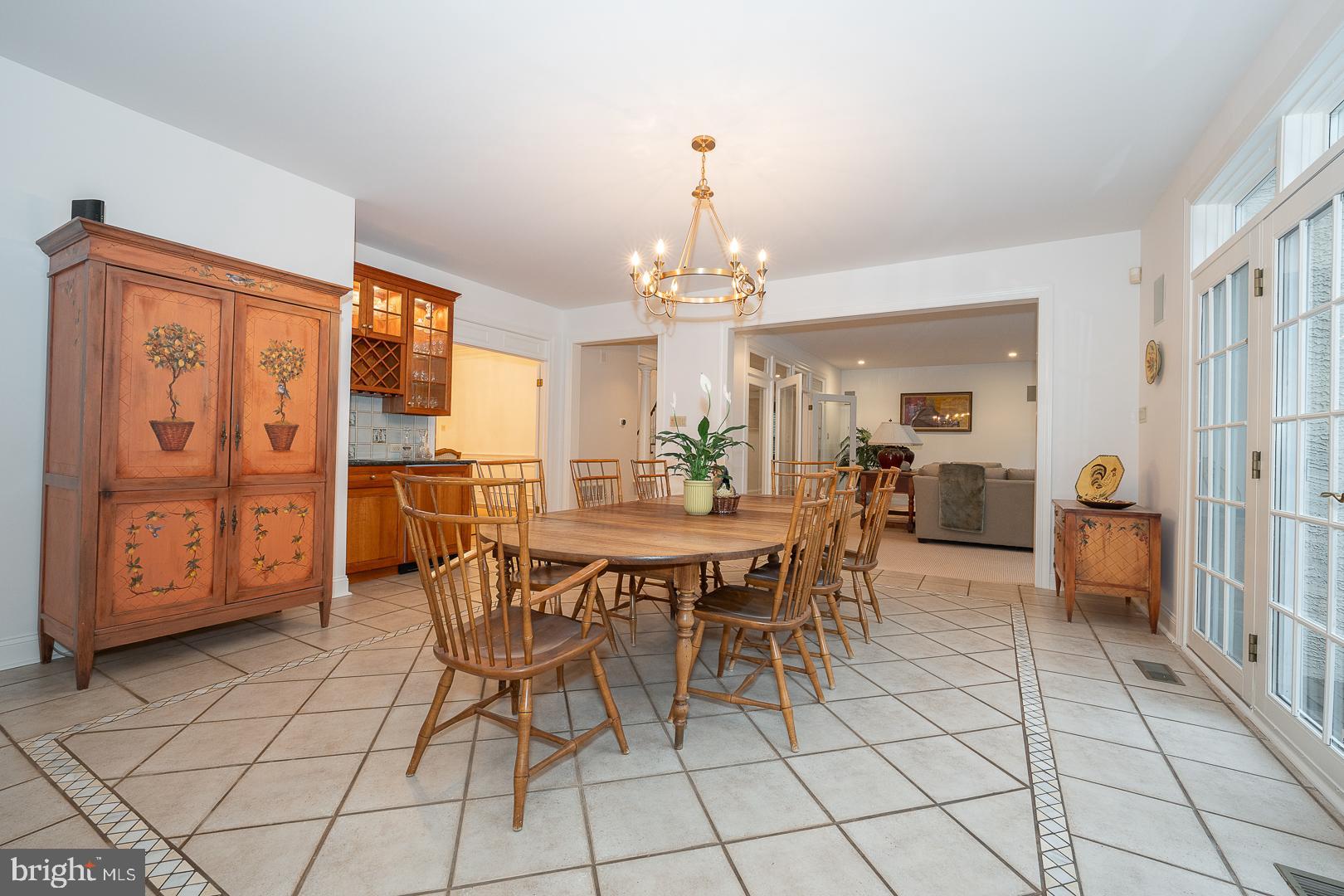 STURBRIDGE - Residential