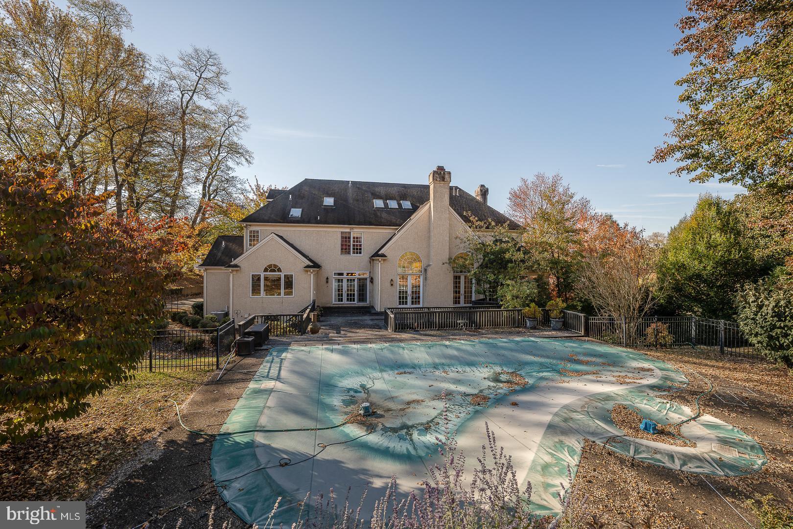 STURBRIDGE - Residential