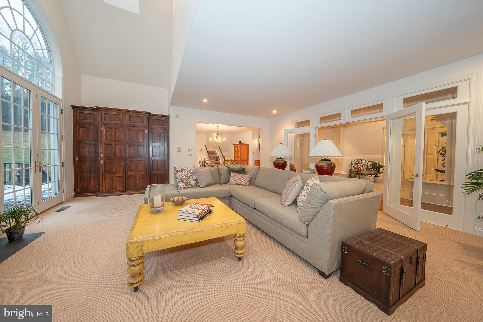 STURBRIDGE - Residential